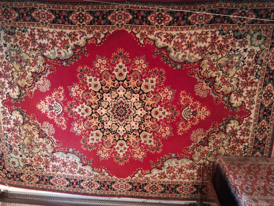 Продам ковры б/у