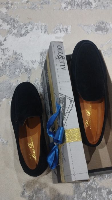 Oʻzimga razmeri kotaligi uchun sotmoqchiman