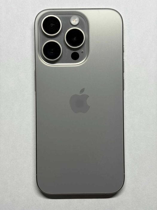 iPhone 15 Pro 128 gb Titanium ca nou  87% sanatate