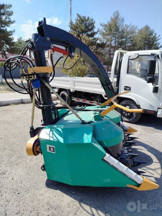 Кукурузная жатка 4SB-1800