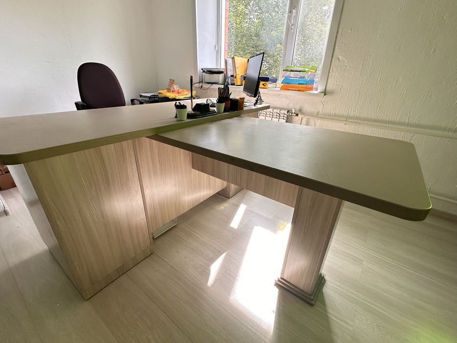 Стол руководителя