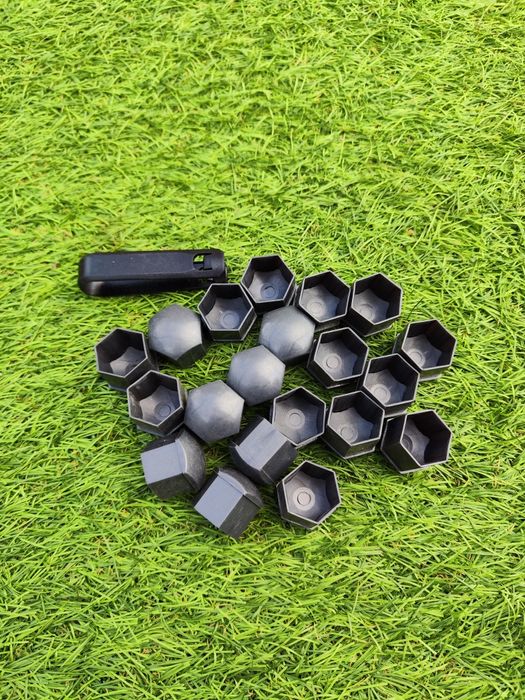 Тапички за болтове всякакви видове