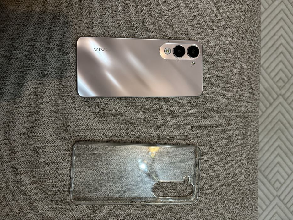 Продается новый телефон Vivo YO4