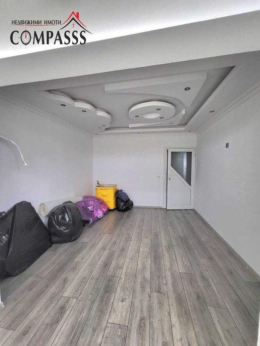 Продава се Тристаен апартамент в Добрич, Строител - 90 кв.м за 794 €/кв.м - Снимка #7