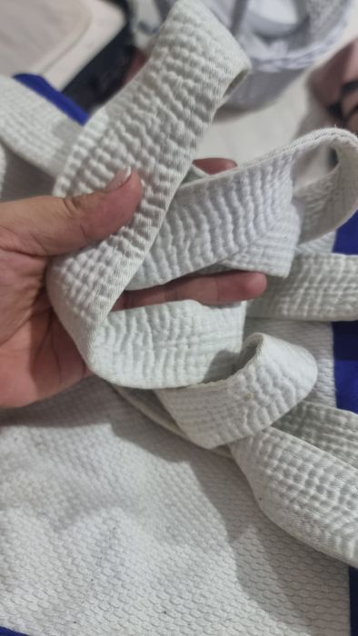 Продам кимоно росто 150