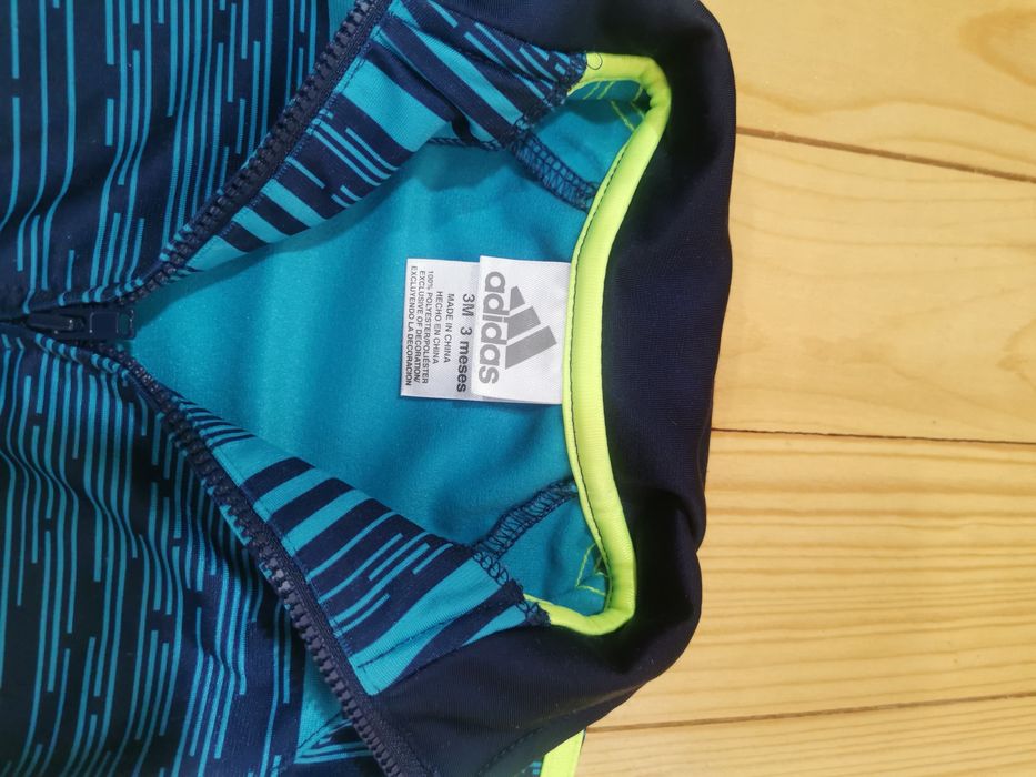 Анцуг adidas перфектен