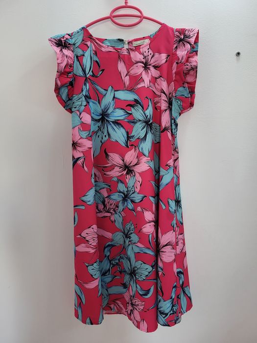 Дамска цветна рокля