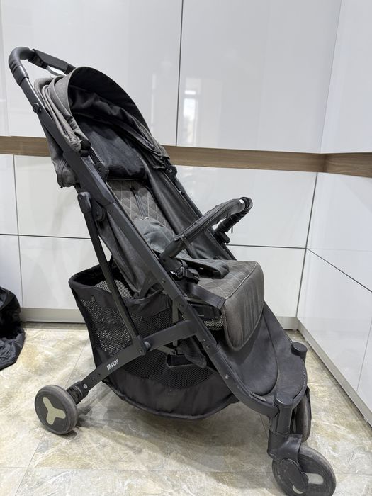 Коляска легкая M-star