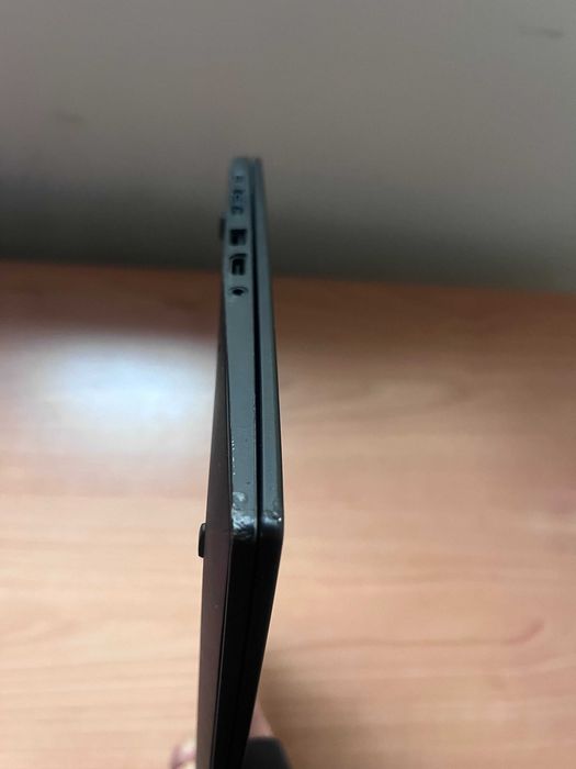 Lenovo Thinkpad X1 Carbon 7th / i7-8565U / 16GB / 256GB SSD