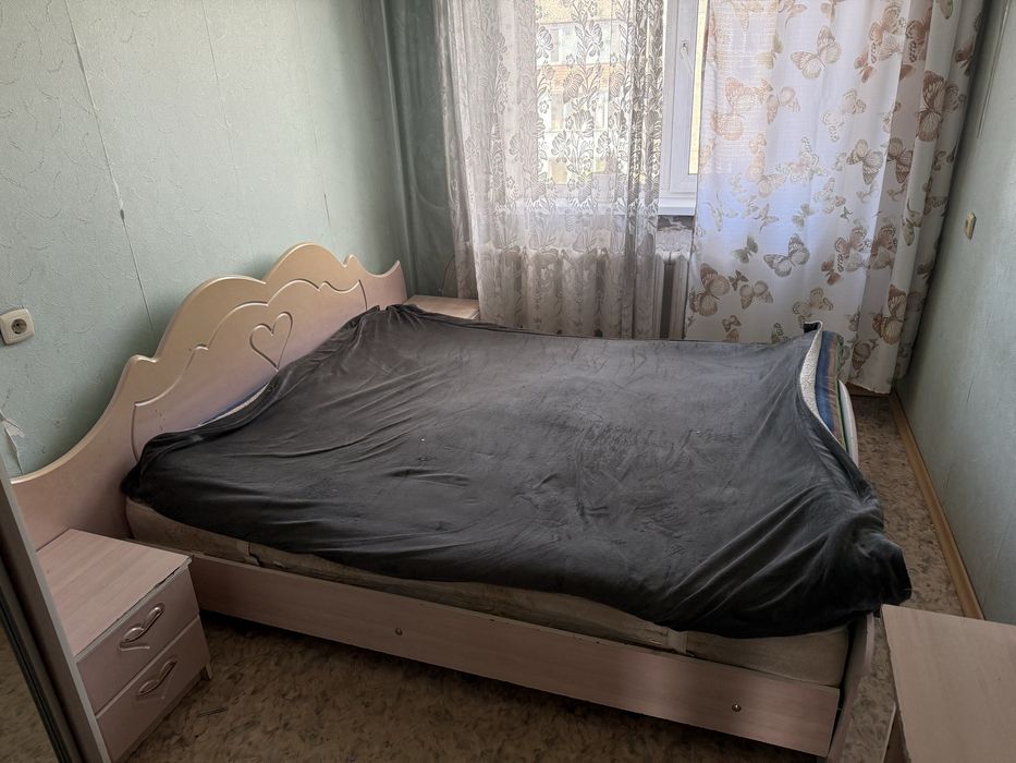 Продам кровать, шкаф
