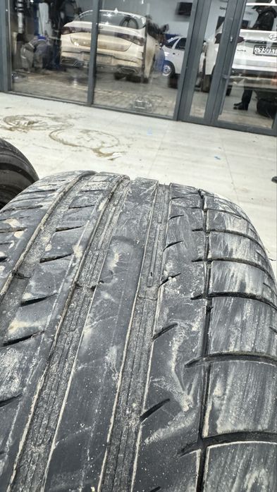 Продам шины в хорошем состоянии R18