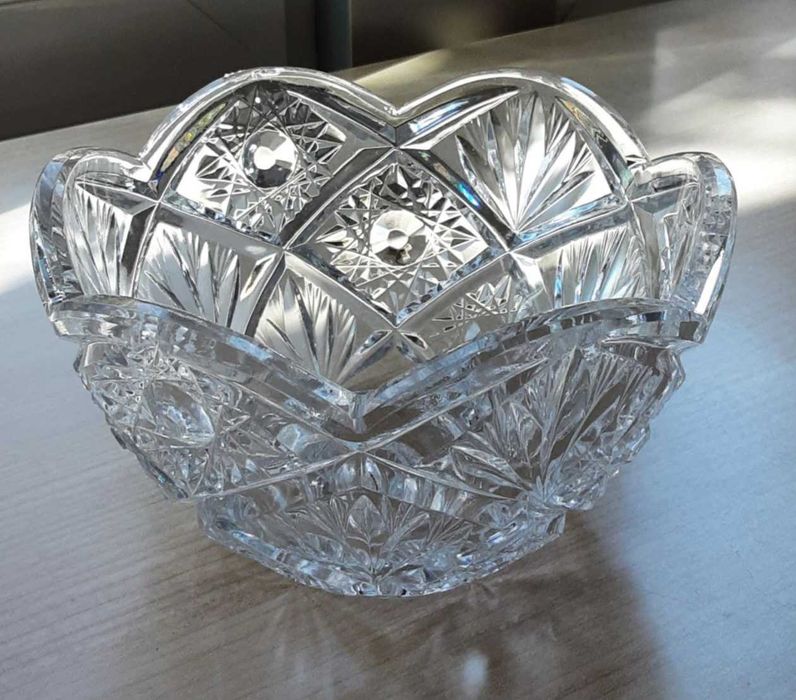 Продаю хрустальные вазочки