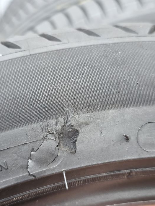 Vând patru anvelope de vara michelin primacy 4 225 45 17 dot 0522