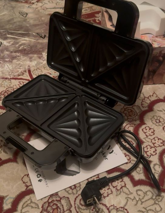 Сендвичница Новый