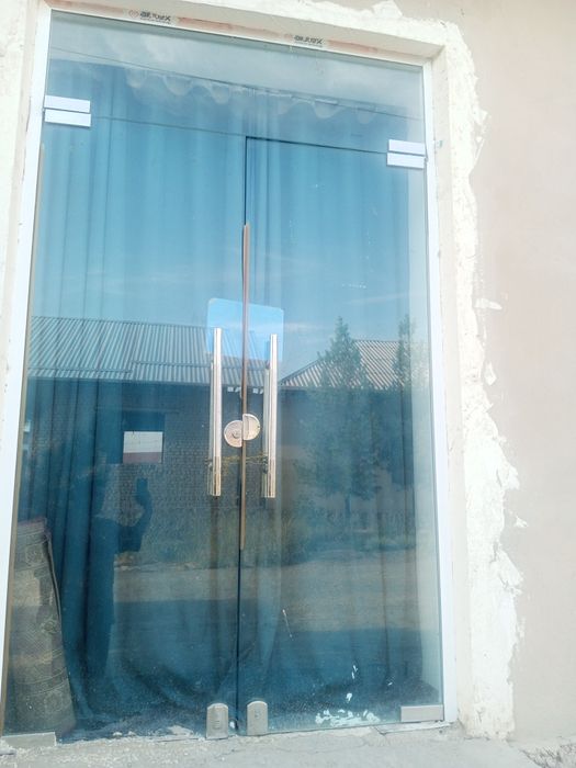 Eshik sotiladi srojna arzon narxda