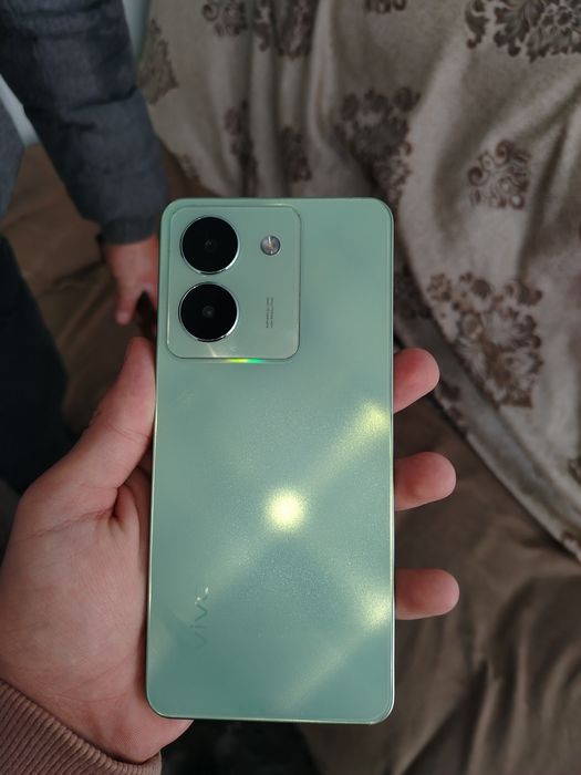 Vivo Y27s. Telefon