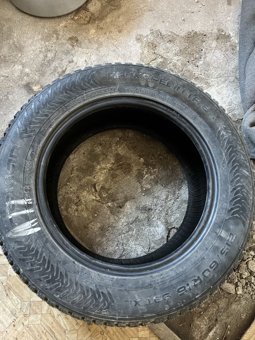Шины Nokian 215/60/16