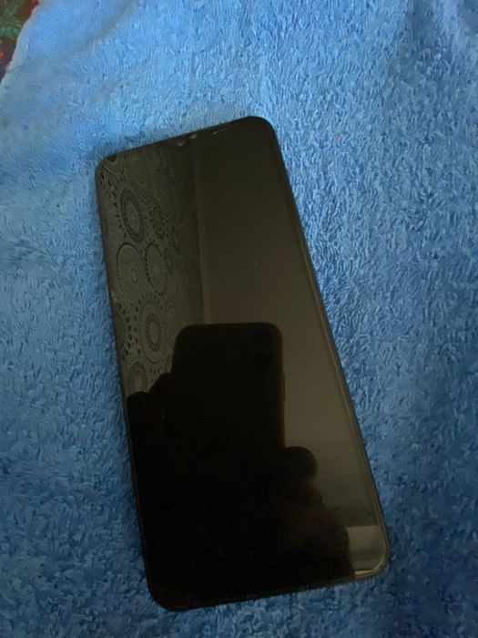 Смартфон Vivo y 35