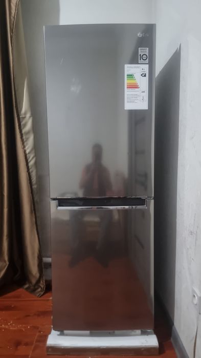 Холодильник LG новый