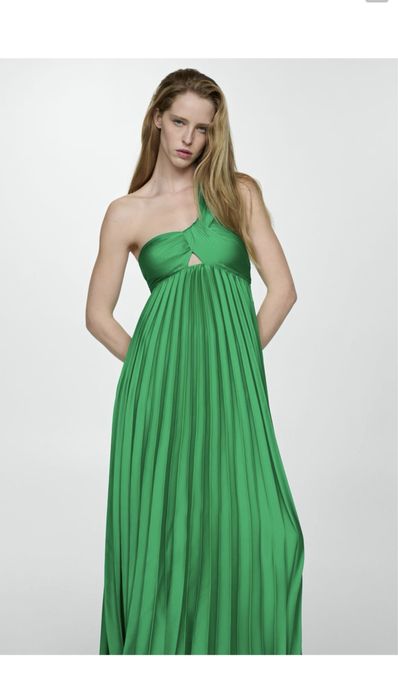 Дълга сатенена рокля