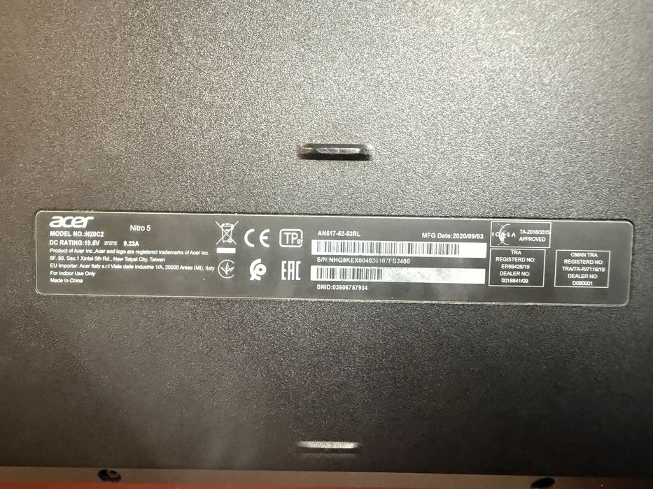 Laptop Acer Nitro 5 AN517 52