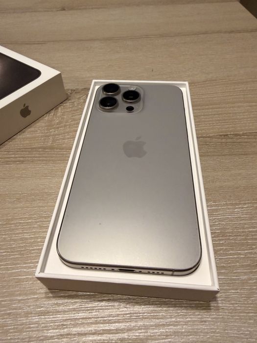 Vand Iphone 15 Pro Max Natural Titanium 256 GB