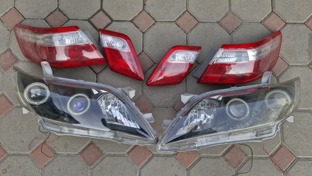 Фары на камри 40