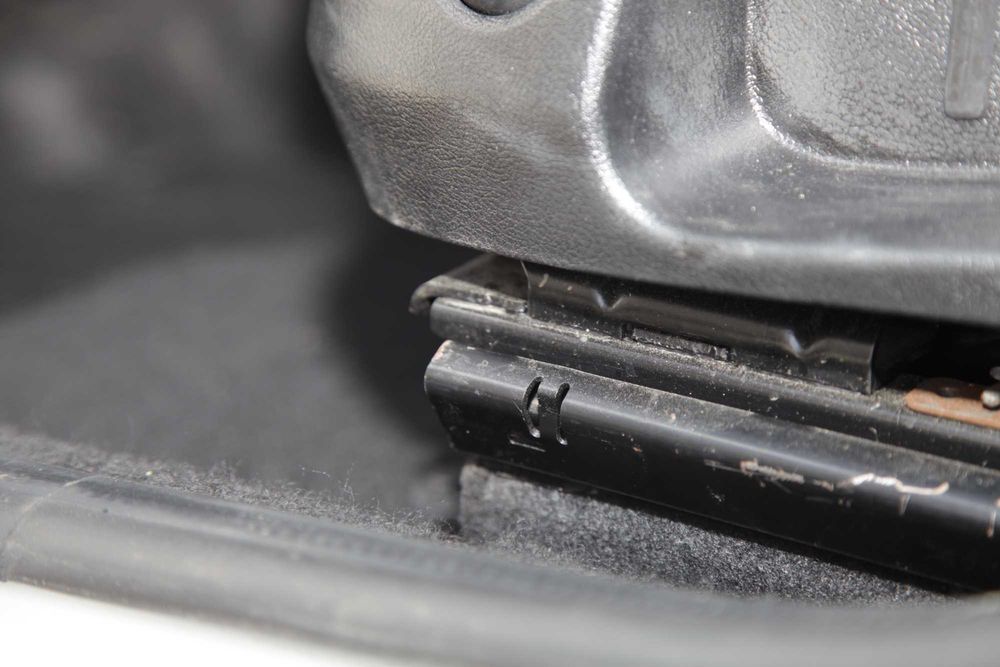 Sistem adaptare scaune de VW Scirocco pe Logan Duster Sandero