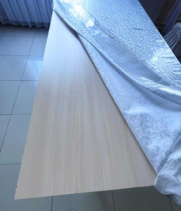 Продаются банкетные столы