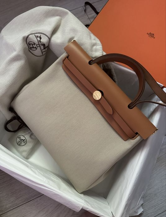 Продам оригинальную сумку Hermes Herbag 31