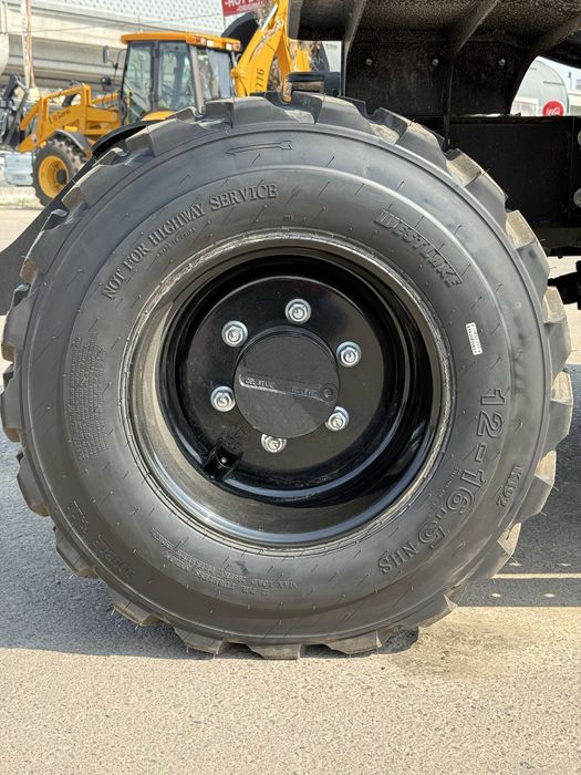 SANY SY65W колесный экскаватор в наличии