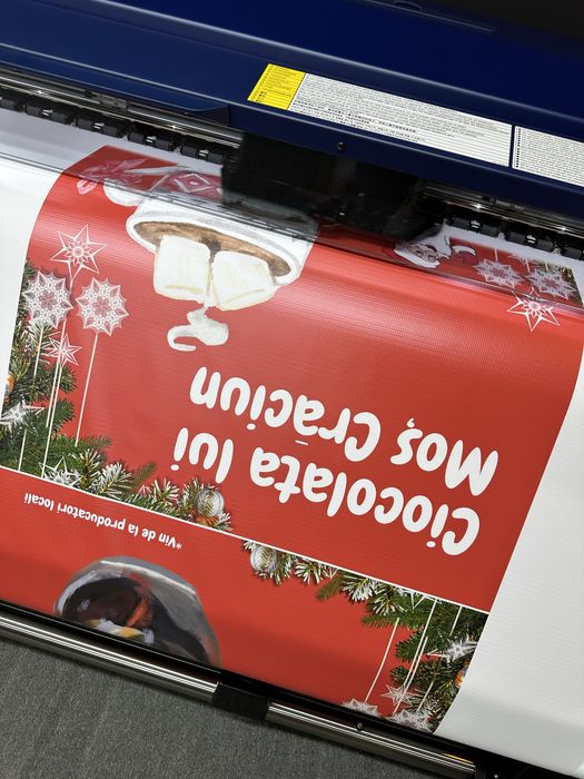 Imprimare banner, autocolant, canvas, etichete, vitrine si indoor