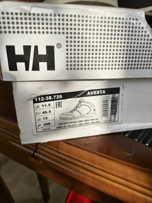 Helly hansen alesta mid