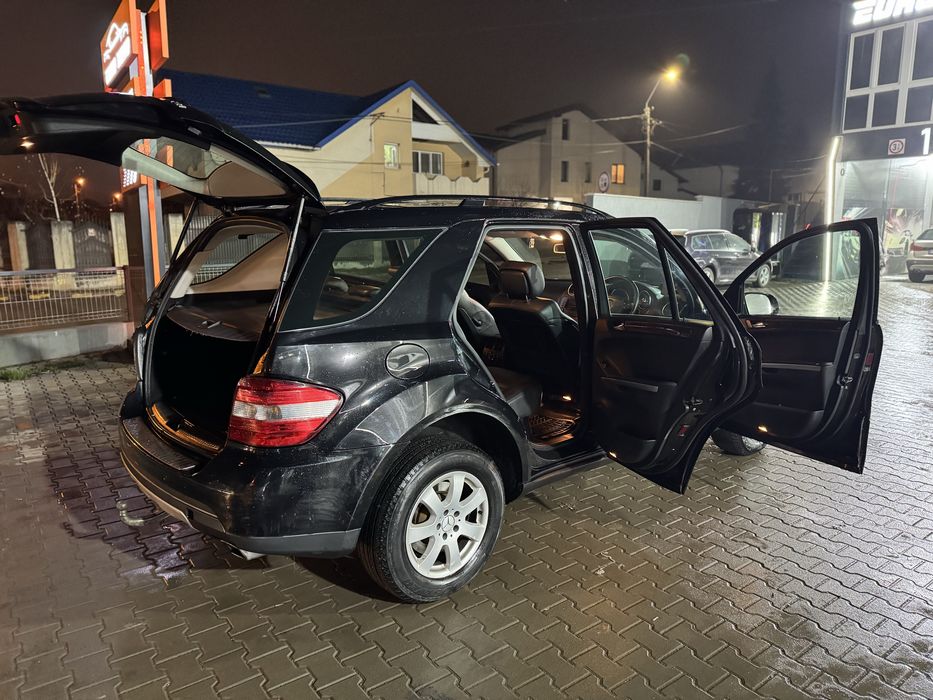 Mercedes ML 320 CDI SE 3.0 V6, 221 CP, 4x4, automat 7G