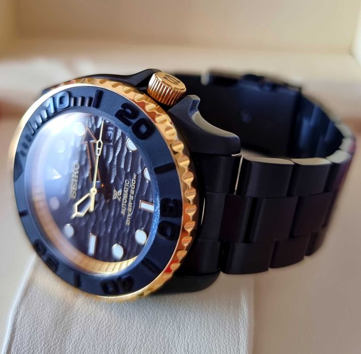 Seiko SKX Black&Gold Mod