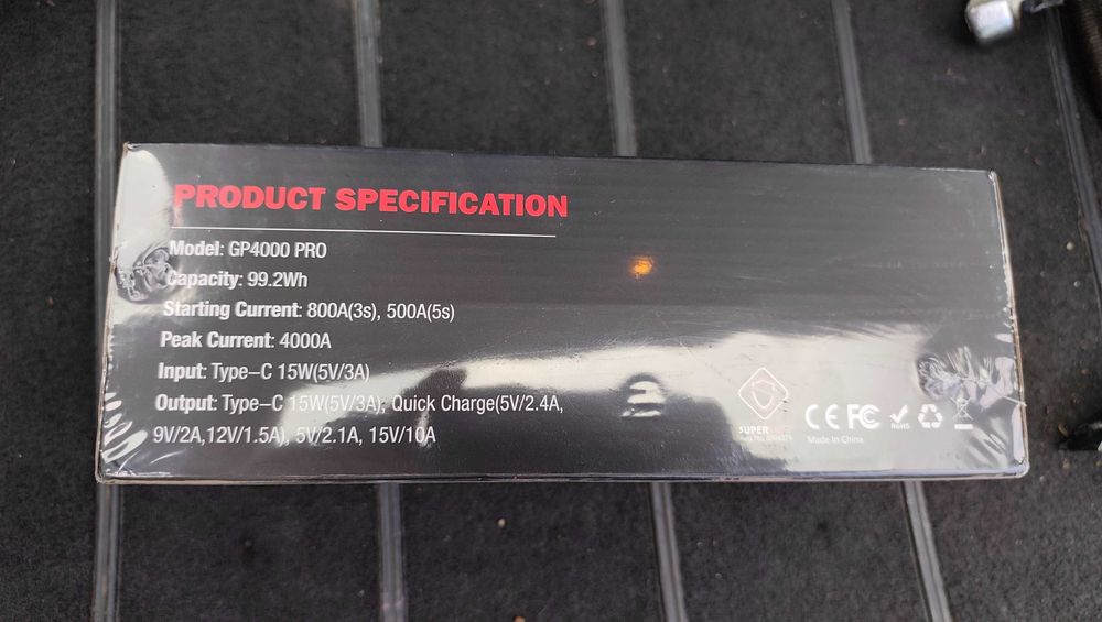 Стартерно устройство бустер jump starter GOOLOO GP 4000 PRO