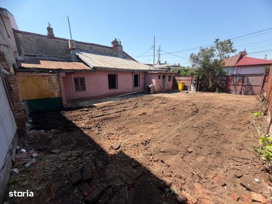 Casa demolabila si teren de 200 mp - Rahova -- Pta Ferentari