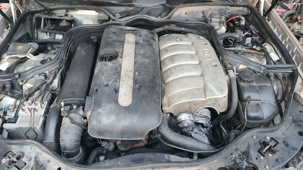 Мерцедес Е класа 211 на части/Mercedes W211 Е270 Cdi  автомат на части