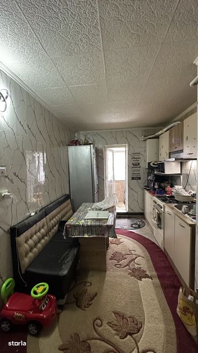 ETAJUL 2, 3 camere 60 mp zona Galata- Oxygen