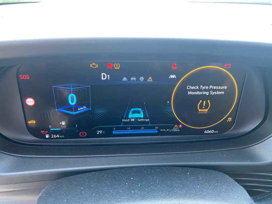 Hyundai I20 1.0T, 101ph,automatic,engine G3LE,2023 ,6000 km,Хюндай И20