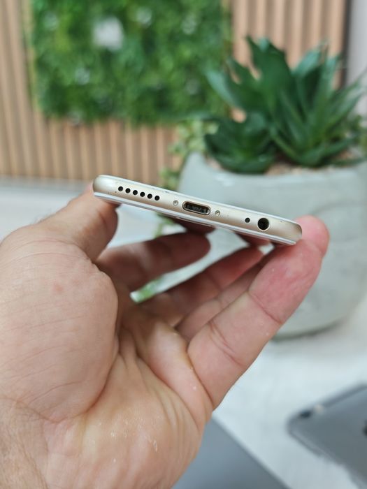 iPhone 6 cu bateria până la 100%