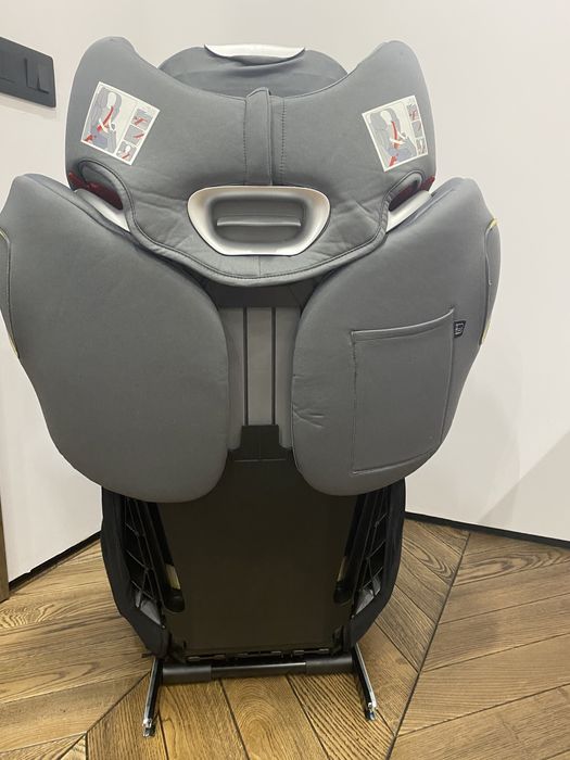Продаю автокресло SOLUTION Q3-FIX (15-36 kg)