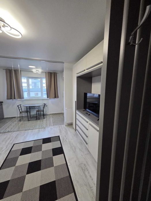 Garsoniera  de închiriat în Militari residence