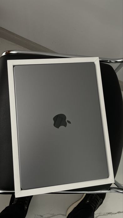 Mak Book 14 pro 8gb SSD 512 gb емкость 98%