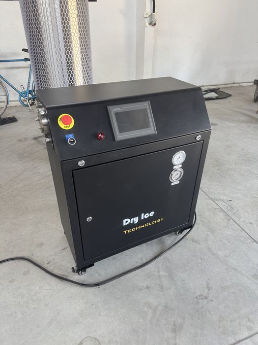 Машина за производство на сух лед
