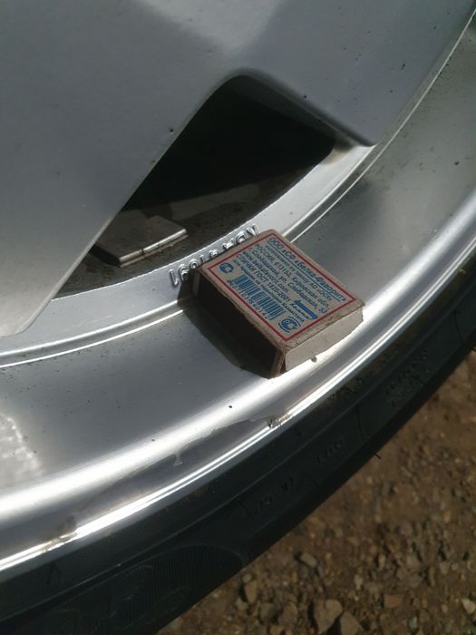 16 Диски с летней резиной.