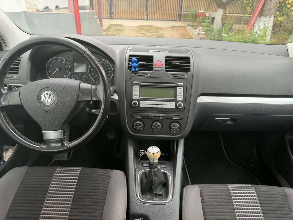Volkswagen Golf 5 (2008) – 1.6 Benzina MPI –  ITP valabil 2027