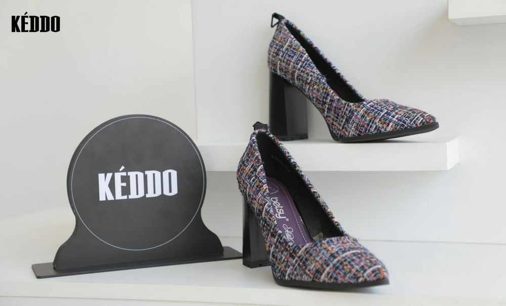 Классные женские туфли