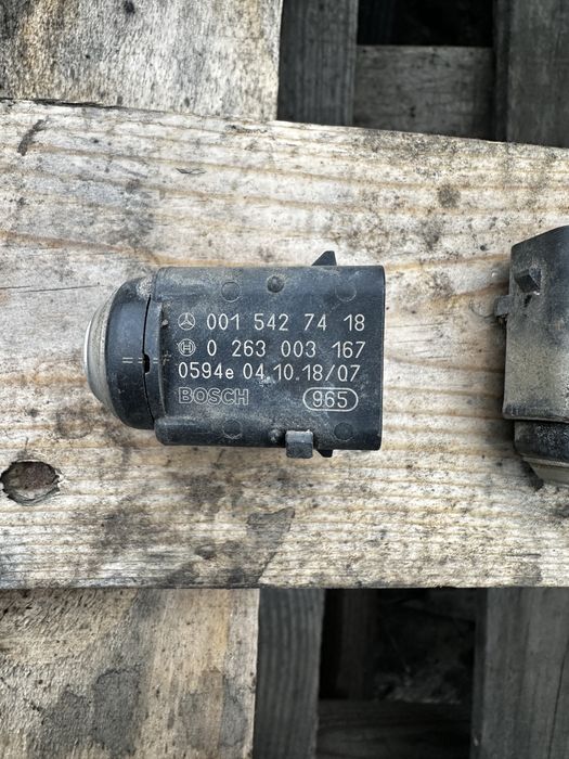 Парктроници и инсталация предни Mercedes w211 2005г