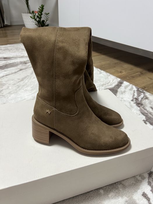 Cizme peste genunchi